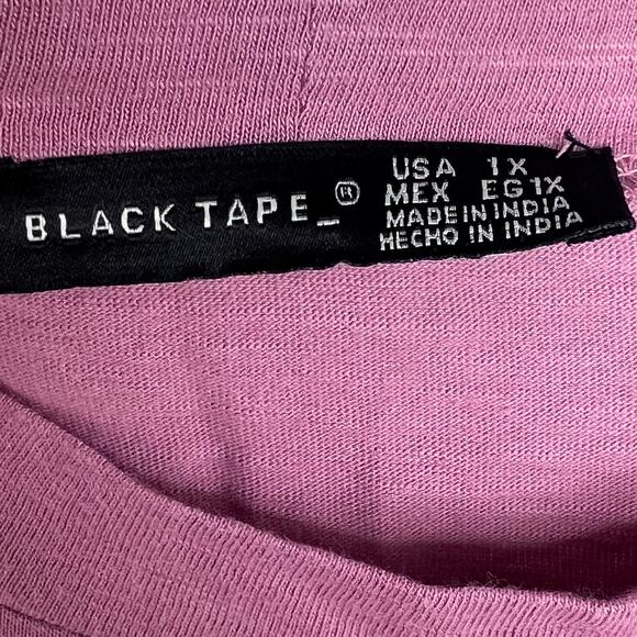 New Black Tape Plus Size 1X Cutout Shoulder Pink Short Sleeve Shirt - Picture 3 of 5